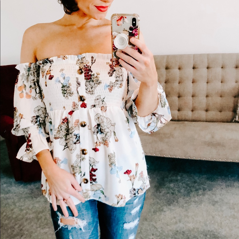 Off the shoulder Floral Top